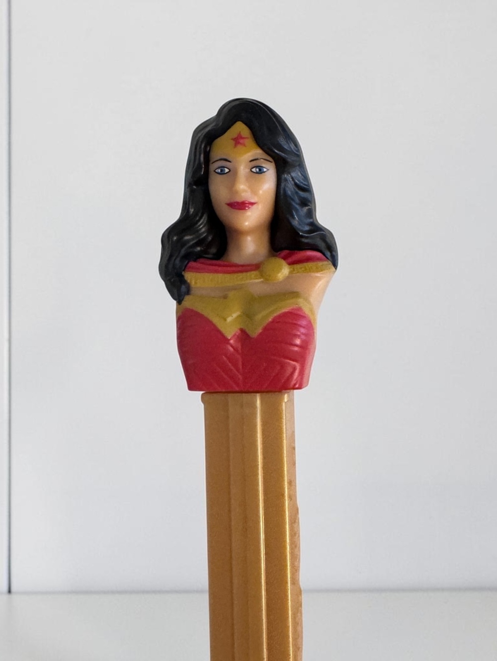 2020 Justice League Wonder Woman PEZ Dispenser New Mold Collectible